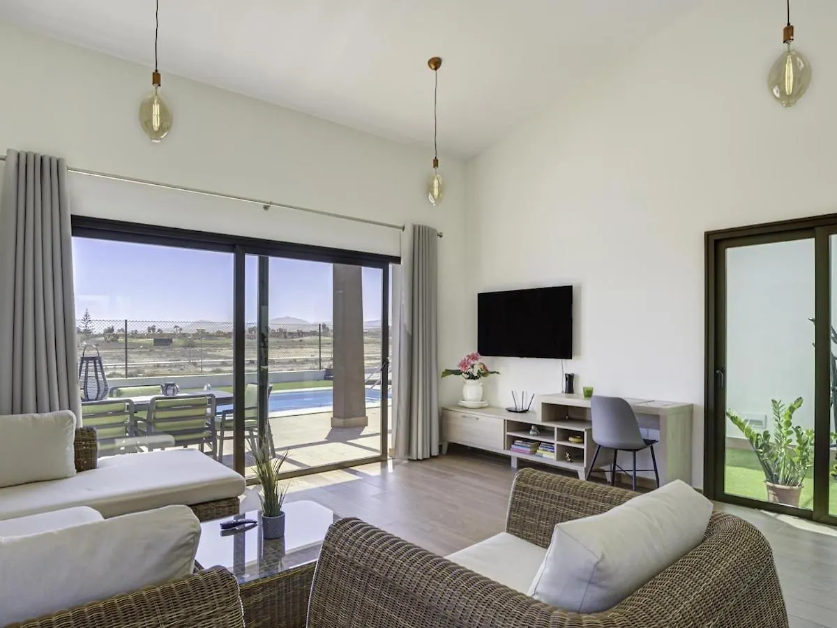 Villa El Molino piscina privada climatizada Caleta de Fuste España